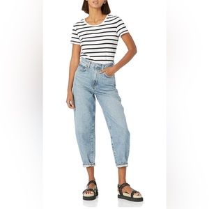 Amazon Essentials Womens Classic Fit Short-Sleeve T-Shirt